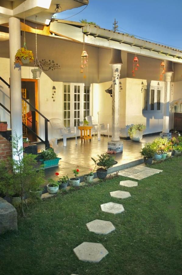 Rc Awkward Hotel Nuwara Eliya Exterior foto